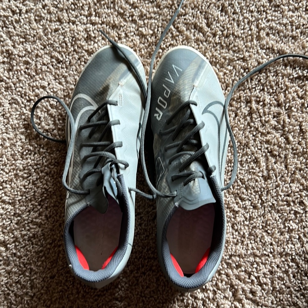 Nike Vapor baseball cleats, size 10.5